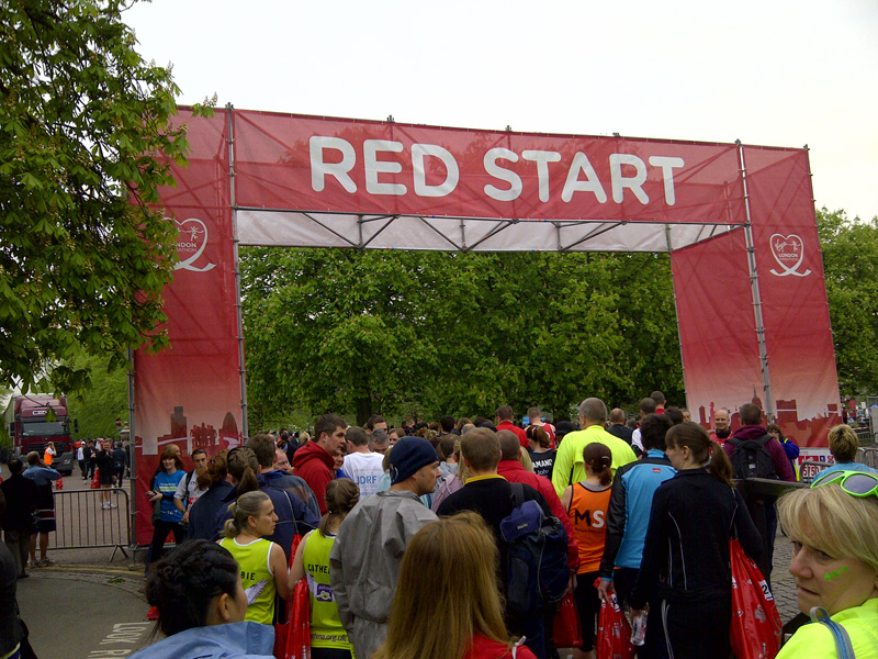 London Marathon 2011: Getting in to the Red Start